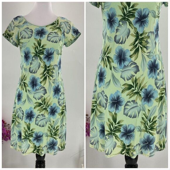 Vintage Hawaiian Muumuu Iolani XS - Picture 1 of 6